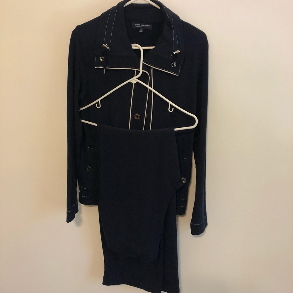 Jones New York Navy two-piece set size small